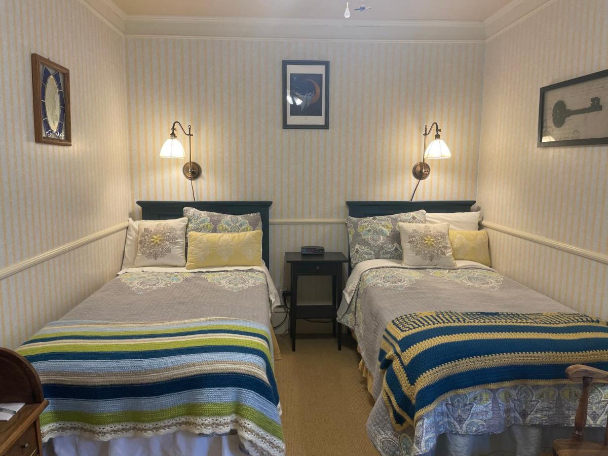 Rose Street Bed & Breakfast Джорджтаун Екстериор снимка