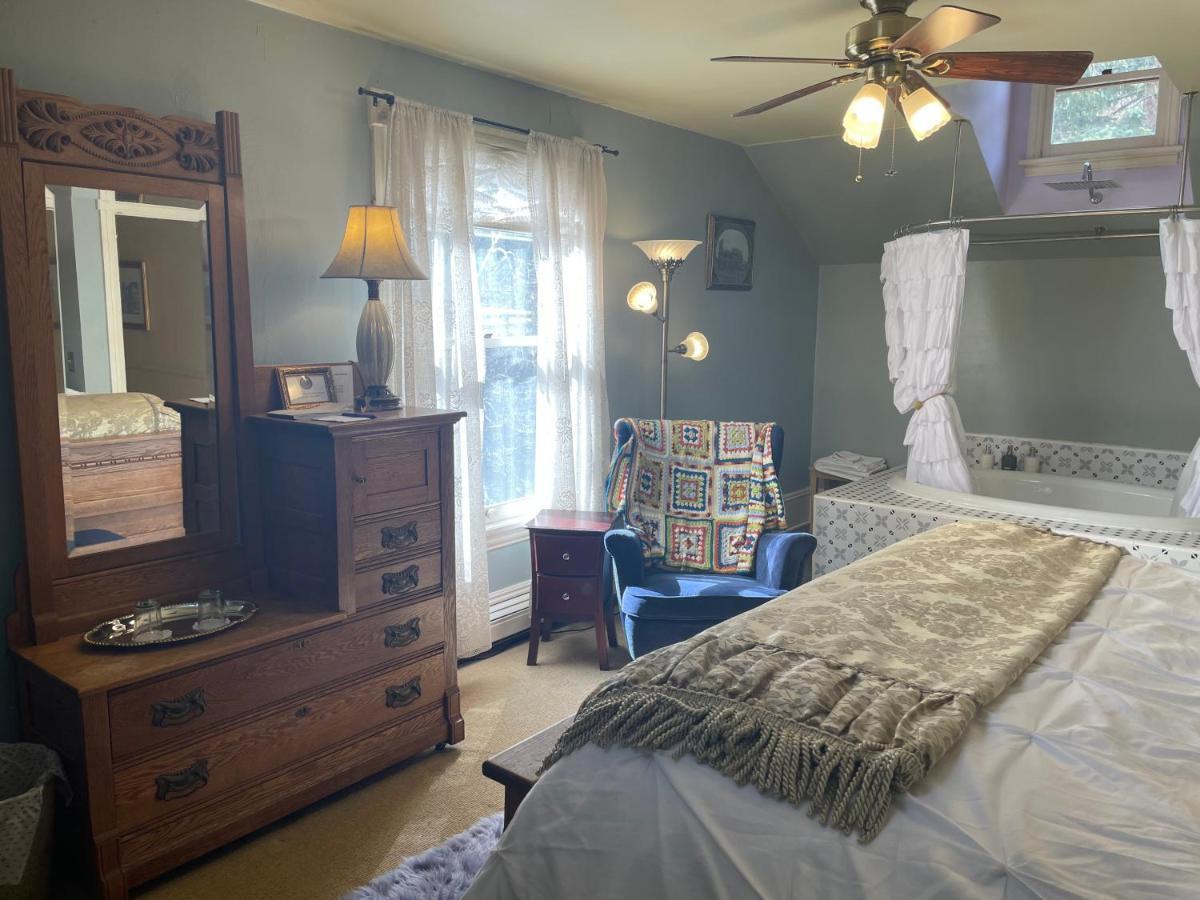 Rose Street Bed & Breakfast Джорджтаун Екстериор снимка