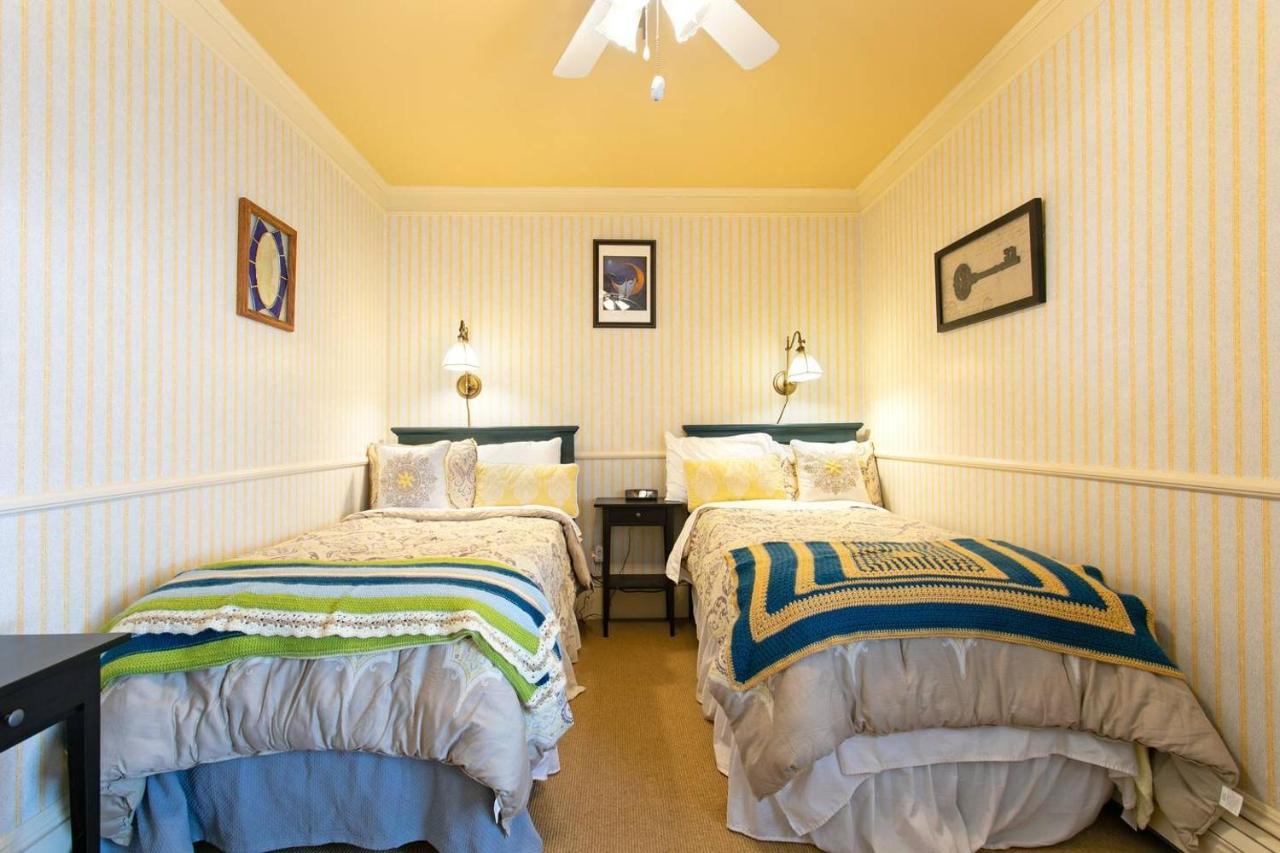 Rose Street Bed & Breakfast Джорджтаун Екстериор снимка